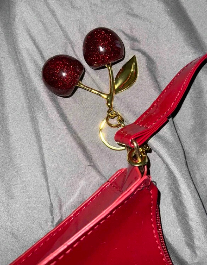 The cherry cult collection : charm with pearls and sparkle cherries - Kamuxury