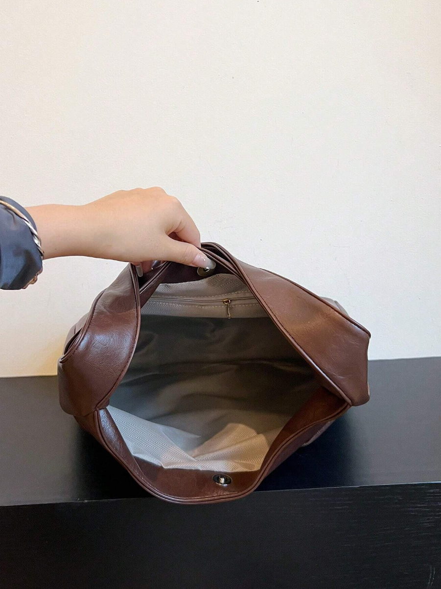 Sac à main mat couleur marron
