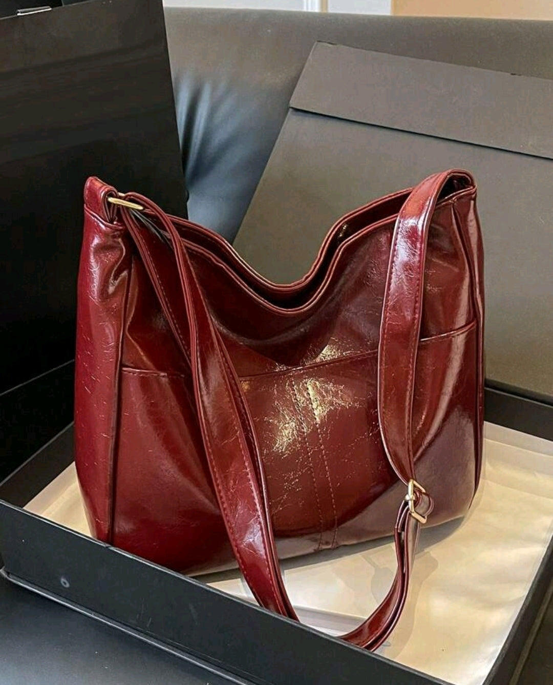 Sac à main bandoulière couleur cerise