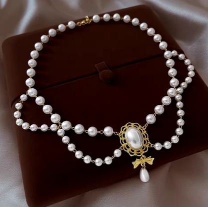 NEW COLLECTION : Pearl Necklace with ovale pendant - Kamuxury