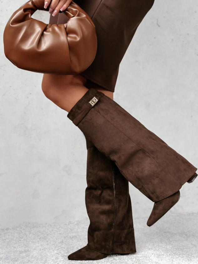 Suede Boots - Kamuxury