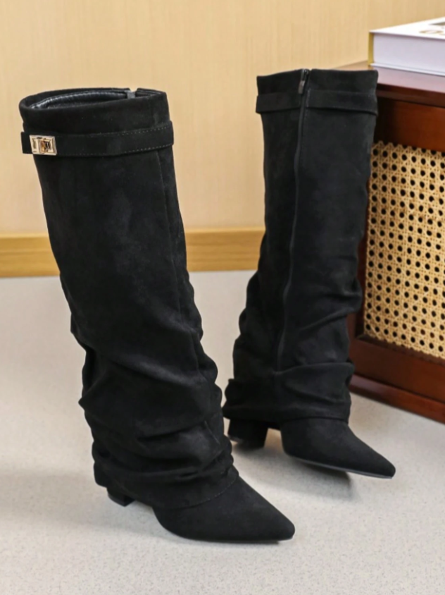 Suede Boots - Kamuxury