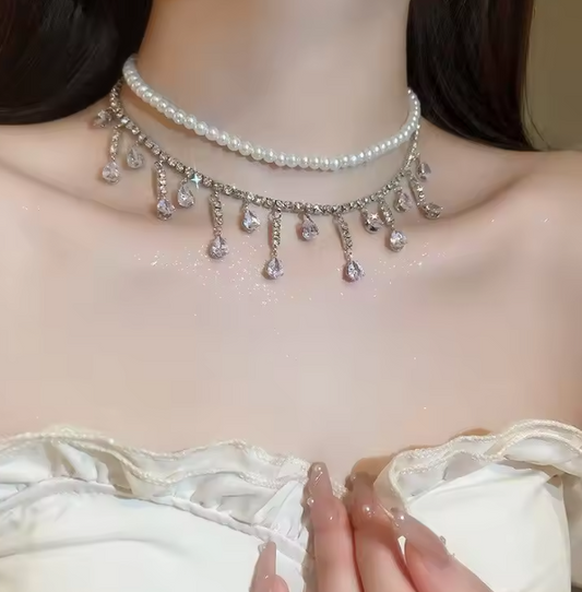 NEW COLLECTION : Pearl necklace with Crystal pendant - Kamuxury