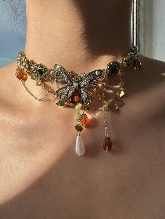 Baroque Butterfly Choker – Vintage-Inspired Elegant Necklace with Crystals and Pearls - Kamuxury