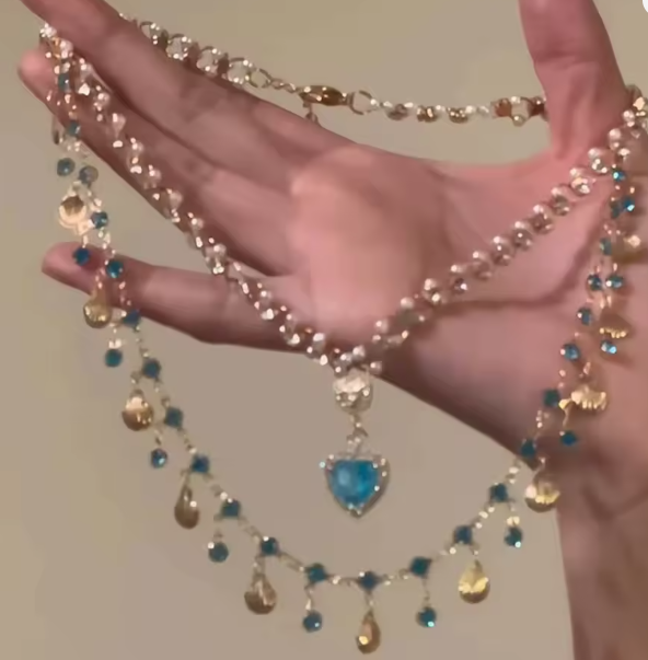 Mermaid collection :  Heart & Shell Charms Necklace - Kamuxury