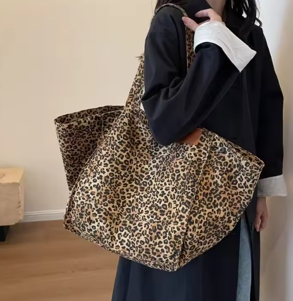 Leopardo Collection : Spacious bag (several color) - Kamuxury