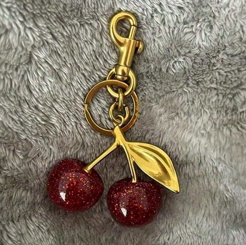 The cherry cult collection : charm with pearls and sparkle cherries - Kamuxury