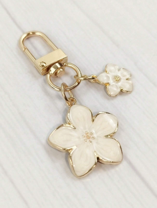 The flower cult : Beautiful charm with two flowers (several colors) - Kamuxury