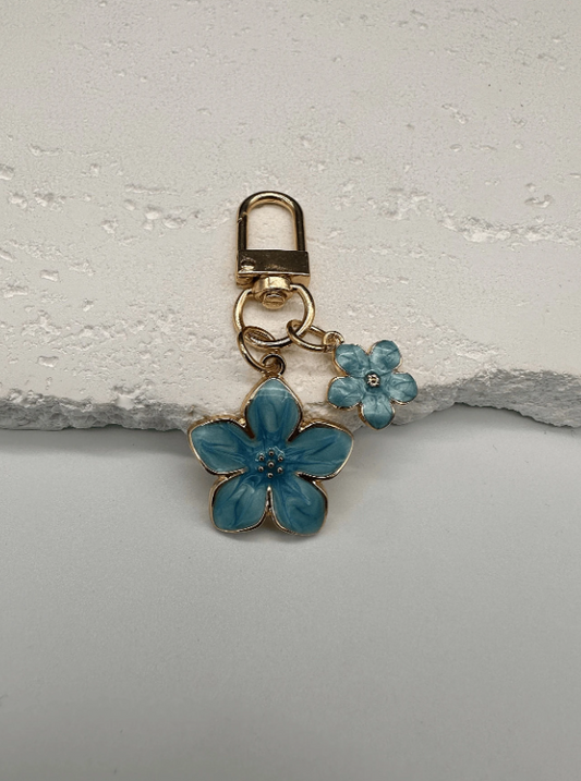 The flower cult : Beautiful charm with two flowers (several colors) - Kamuxury