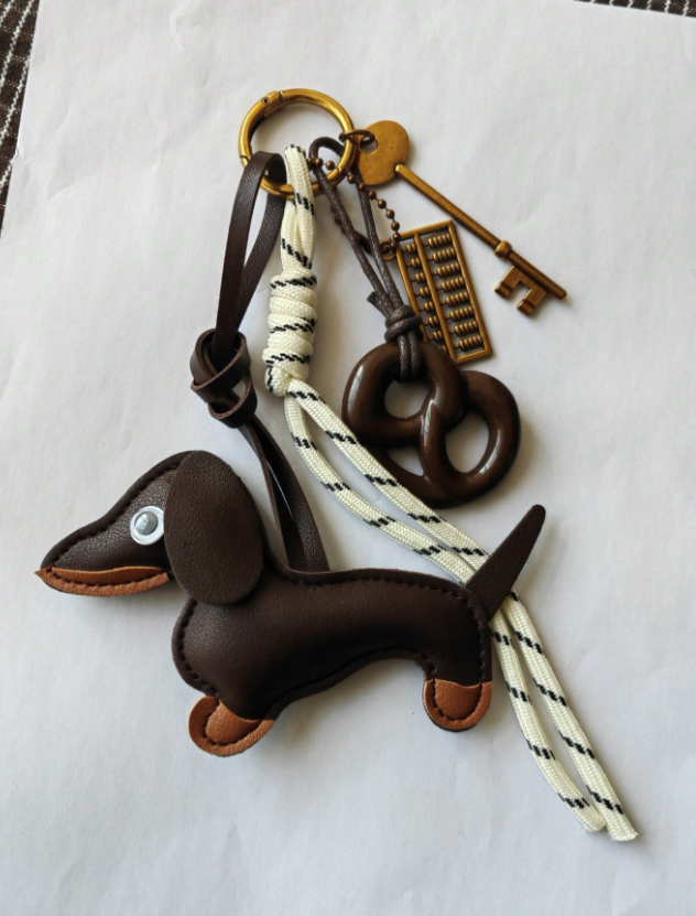The animal cult : cat or dog charm - Kamuxury