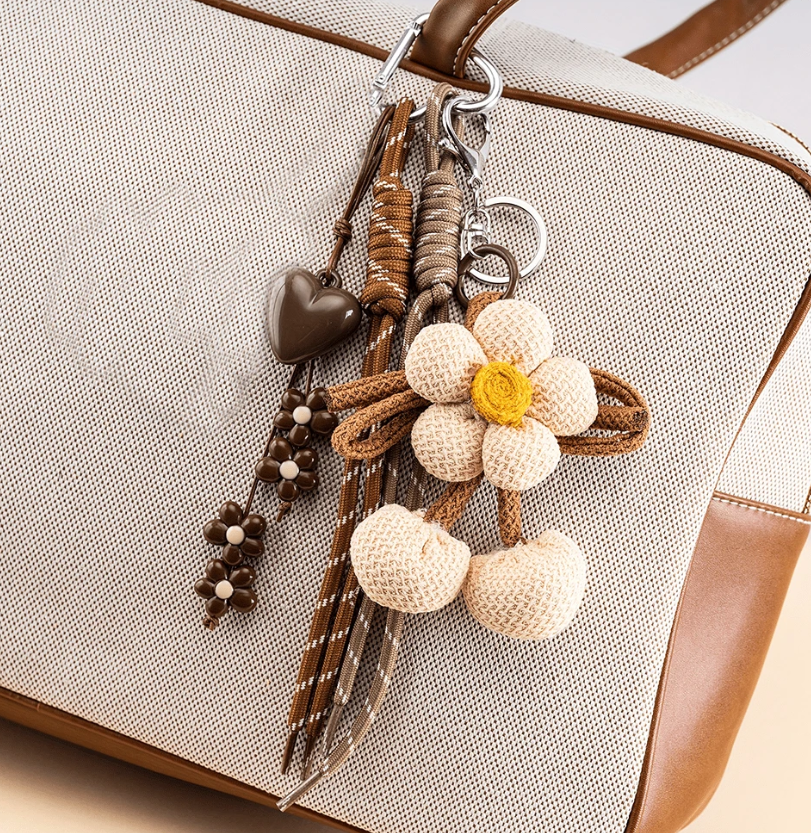 Brown Beaded Flower & Heart Keychain - Kamuxury