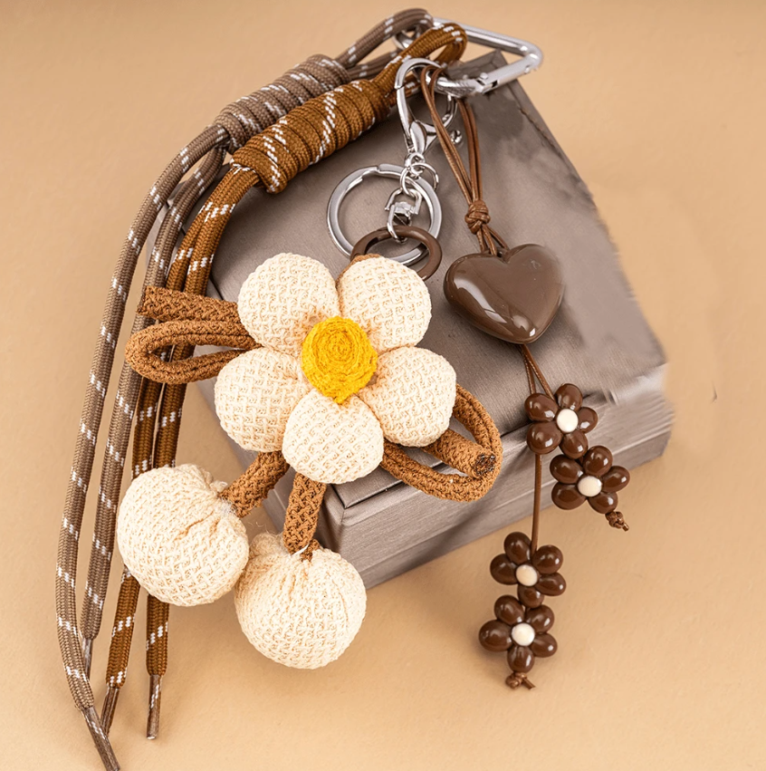 Brown Beaded Flower & Heart Keychain - Kamuxury