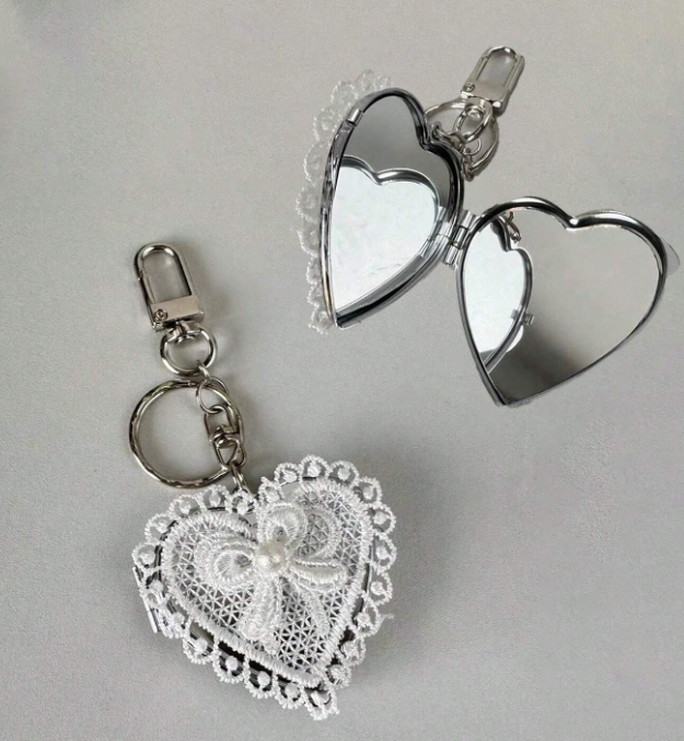 Black/ white Silk Bow Mirror Keychain – Y2K Vintage Bag Charm