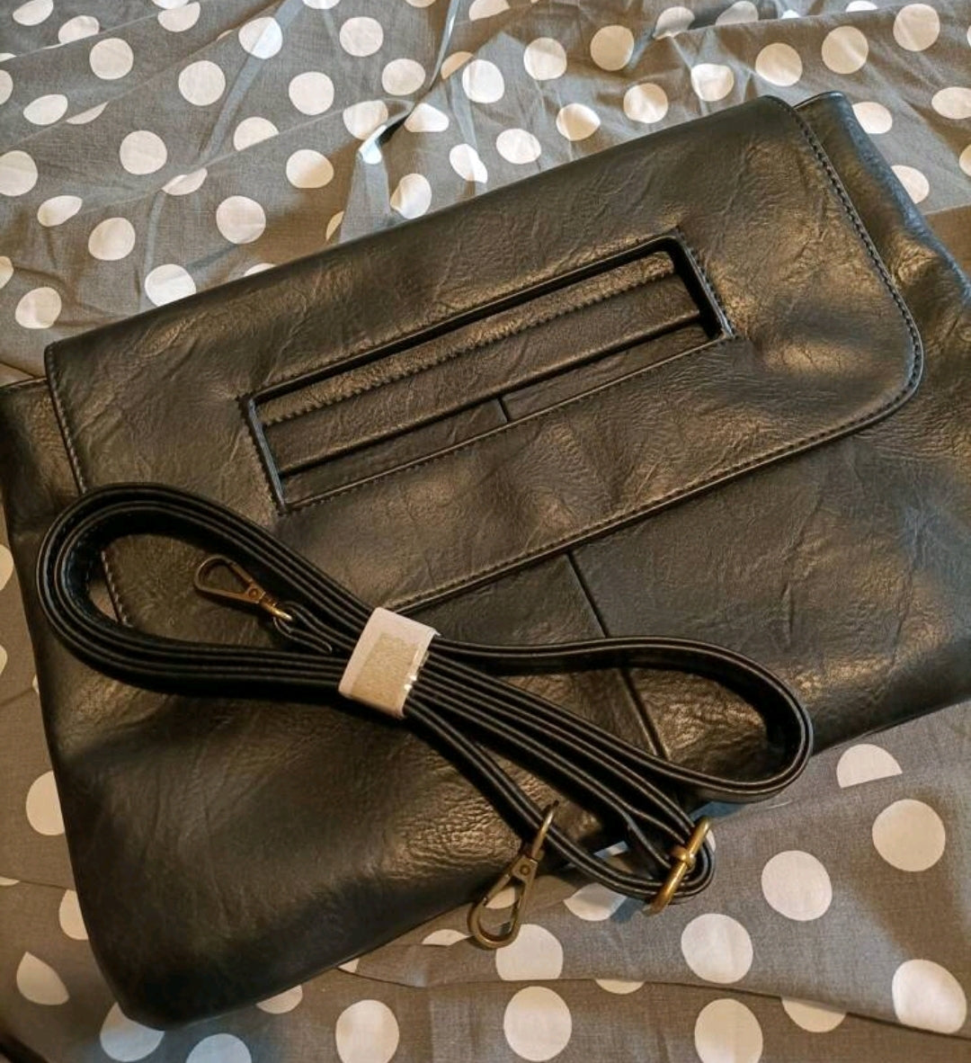 Black Clutch + Crossbody Bag (All in One!)