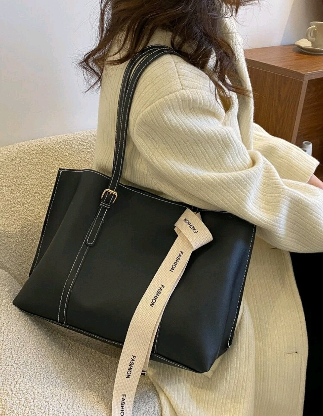 Fashion Black handbag